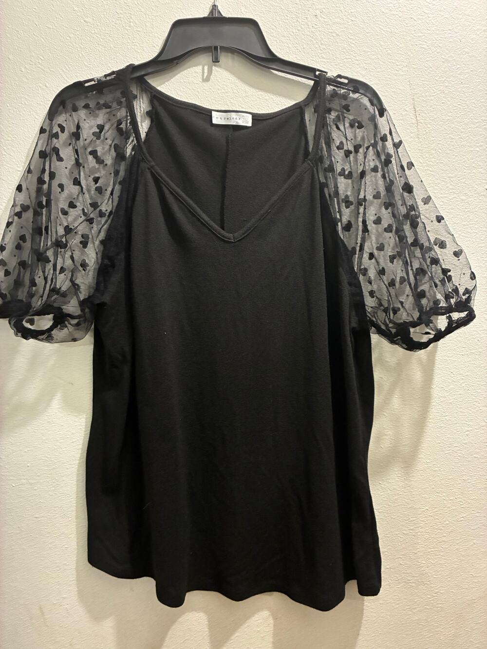Retrology Black V-Neck Top with Heart Mesh Sheer Puff Sleeves Size XL